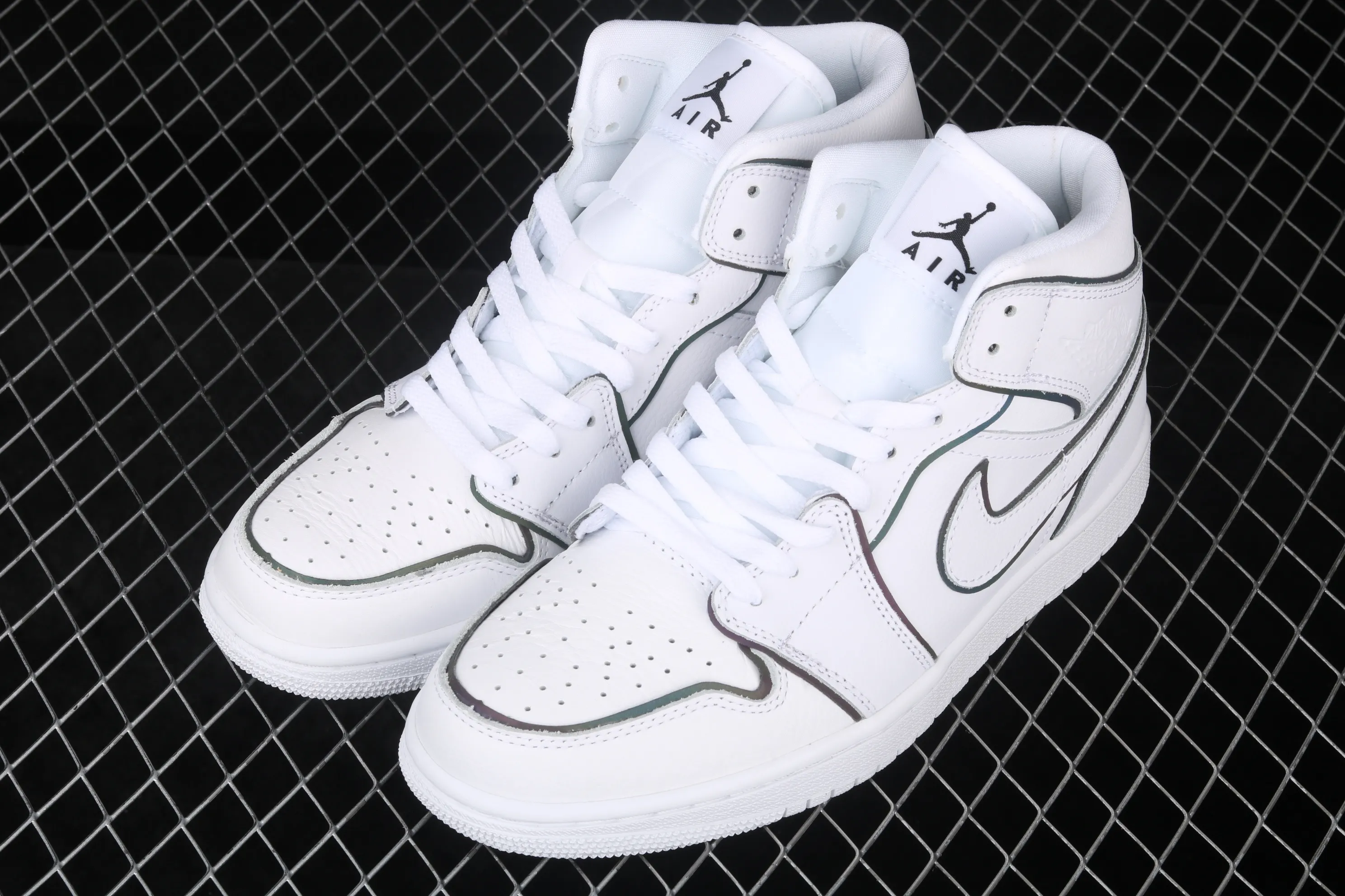 All categories Air Jordan Jordan series basketball shoes Air Jordan 1 Mid Air Jordan 1 Ret Hi Prem AJ1 Joe 1 cool laser stripes basketball shoes CK6587-100